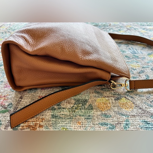 Persaman New York Leather Tote - Picture 4 of 15